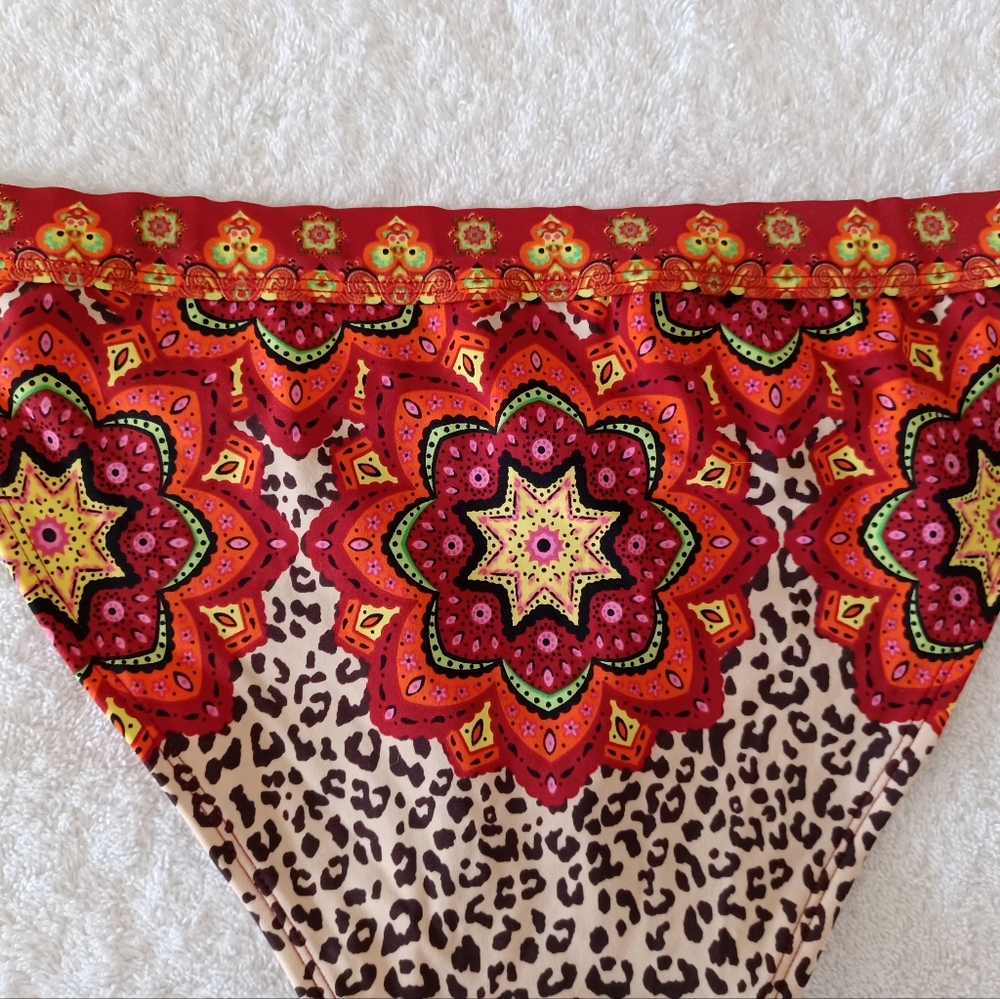 Venus Flirty Leopard Jungle Mosaic Bikini Set, Top Size B, Bottom Size 4 - Picture 13 of 15
